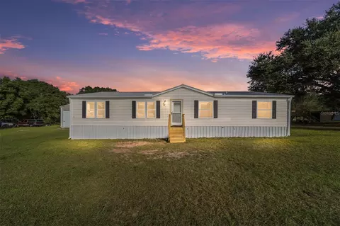 17282 SE 55th Pl, Ocklawaha, FL 32179