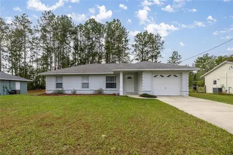 2716 W Edison Pl, Dunnellon, FL 34433