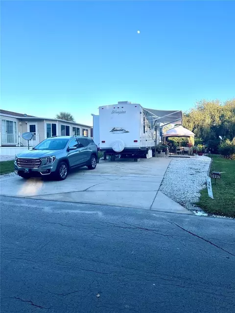 3097 NE 102nd Avenue Rd, Silver Springs, FL 34488