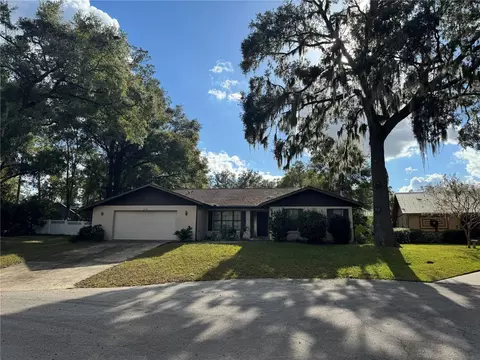 8120 NW 47th Ln, Ocala, FL 34482