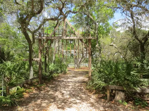 17528 SE 10 St, Silver Springs, FL 34488