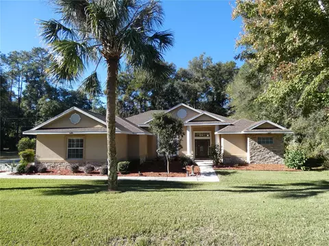 931 W Maximilian Pl, Citrus Springs, FL 34434