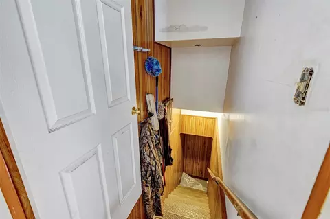Entry Way - 208 NE 70th St, Ocala, FL 34479 photo 3 of 3