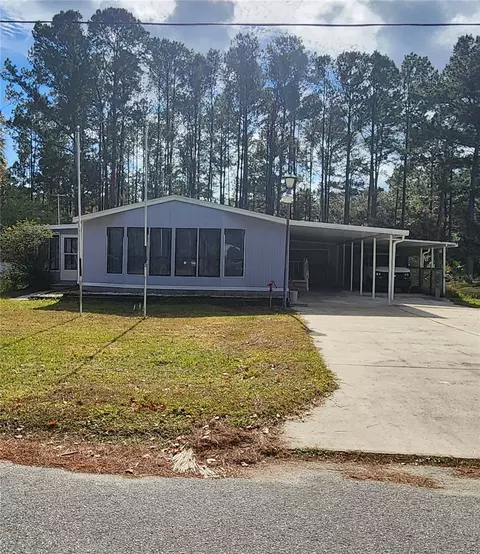 17700 SE 86th St, Ocklawaha, FL 32179