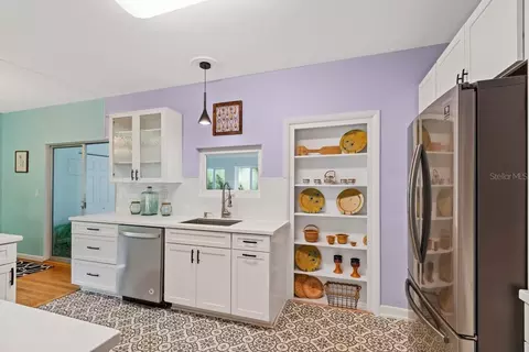 Kitchen - 108 NW 2nd St, Williston, FL 32696 photo 3 of 3