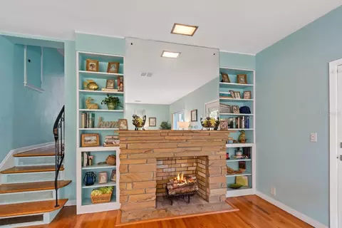 Living - 108 NW 2nd St, Williston, FL 32696 photo 2 of 5