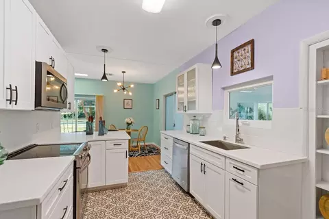 Kitchen - 108 NW 2nd St, Williston, FL 32696 photo 1 of 3
