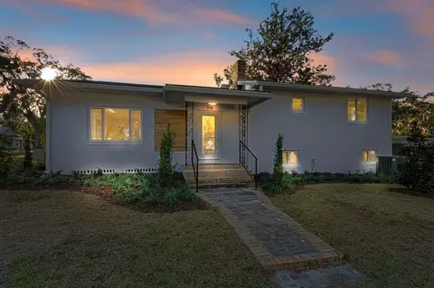 Exterior - 108 NW 2nd St, Williston, FL 32696 photo 3 of 11