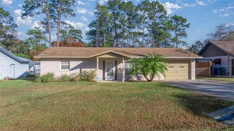 17451 SE 18th St, Silver Springs, FL 34488