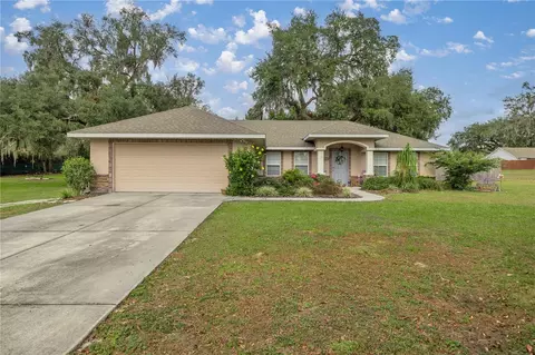213 W Lady Lake Blvd, Lady Lake, FL 32159