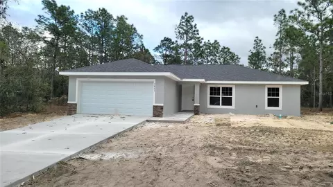 1861 SW Hilliard Ave, Dunnellon, FL 34431