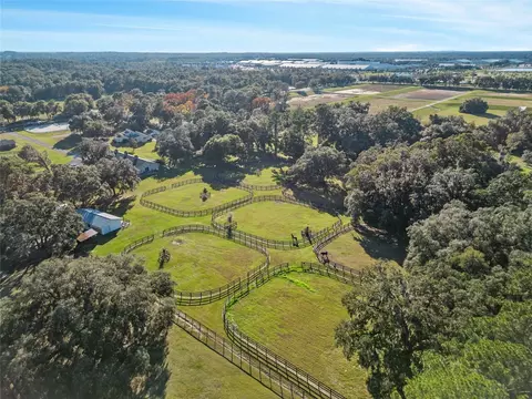 7655 NW 21st St, Ocala, FL 34482