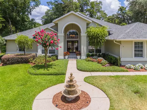 2215 SE Spring Hill Ct, Ocala, FL 34471
