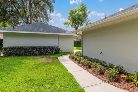 Exterior - 2215 SE Spring Hill Ct, Ocala, FL 34471 photo 13 of 16