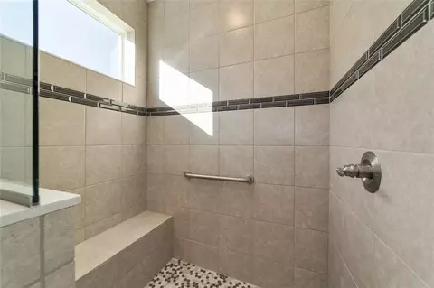 Bath - 10406 SW 96 Loop, Ocala, FL 34481 photo 2 of 2