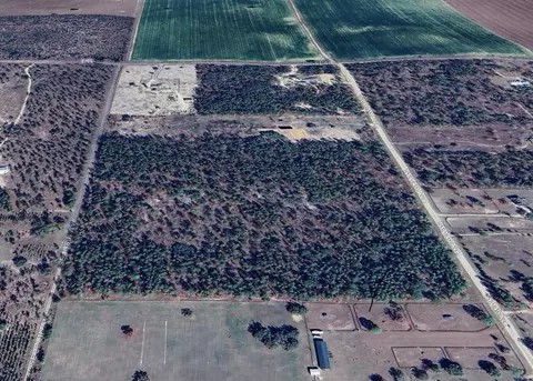 Se 140 Ave, Morriston, FL 32668