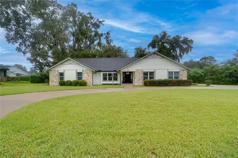 2263 SE Laurel Run Dr, Ocala, FL 34471 photo 1