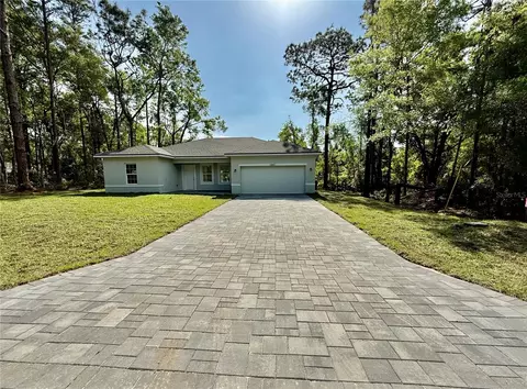 10651 N Mataro Ave, Citrus Springs, FL 34434