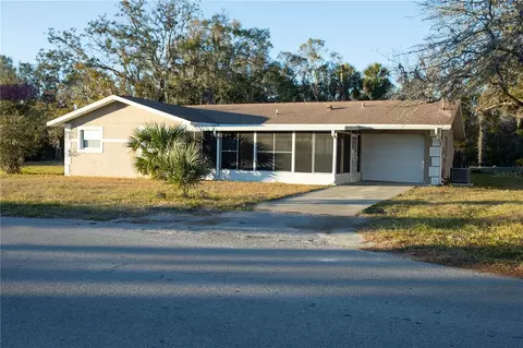 745 NE 5th Ter, Crystal River, FL 34428