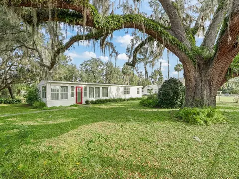 1853 E Highway 318, Citra, FL 32113