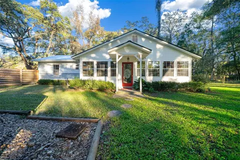 17102 NE 72nd Pl, Hawthorne, FL 32640