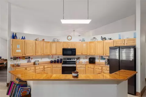 Kitchen - 2821 SE 80th St, Ocala, FL 34480 photo 2 of 5