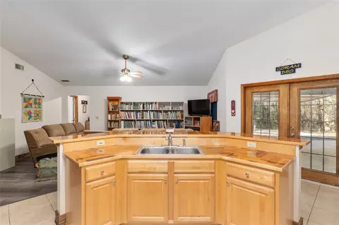 Kitchen - 2821 SE 80th St, Ocala, FL 34480 photo 3 of 5
