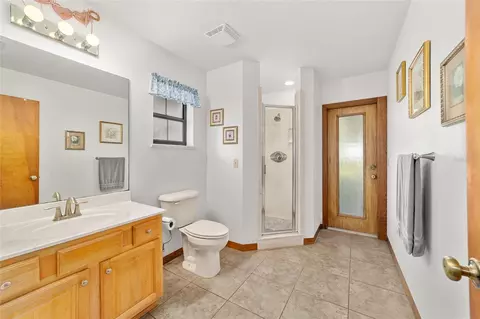 Bath - 2821 SE 80th St, Ocala, FL 34480 photo 1 of 8