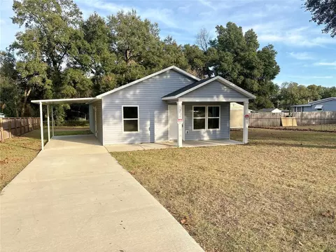 5739 SE 163rd Ct, Ocklawaha, FL 32179