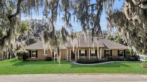 12854 SE 118th Ter, Ocklawaha, FL 32179