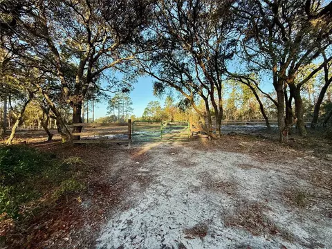 SE 133rd Avenue, Dunnellon, FL 34431