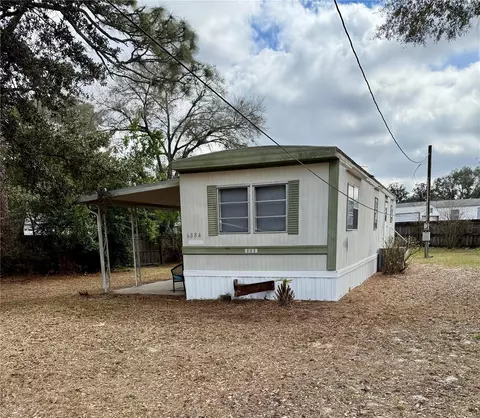 6884 NE 5th St, Ocala, FL 34470