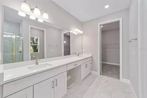 Bath - 574 Everett Ln, Hernando, FL 34442 photo 1 of 5