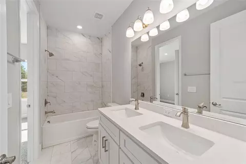 Bath - 574 Everett Ln, Hernando, FL 34442 photo 3 of 5