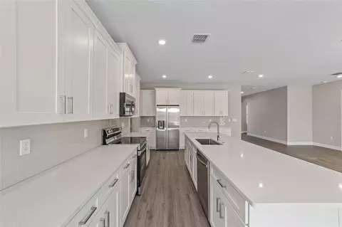 Kitchen - 574 Everett Ln, Hernando, FL 34442 photo 3 of 3