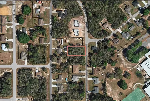 Oak Cir, Ocala, FL 34472