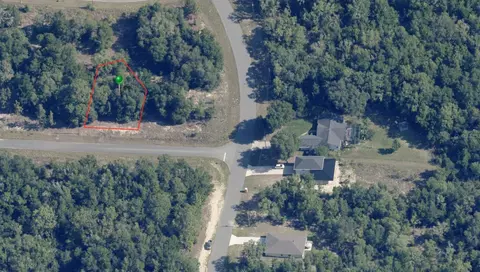 1741 W Corrine St, Citrus Springs, FL 34434