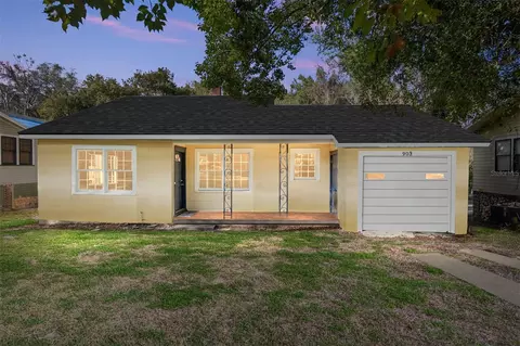 903 NE 2nd St, Ocala, FL 34470