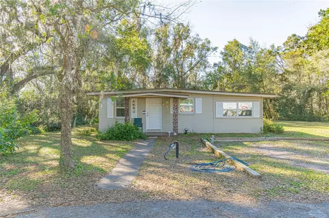 324 S Highland St, Bushnell, FL 33513