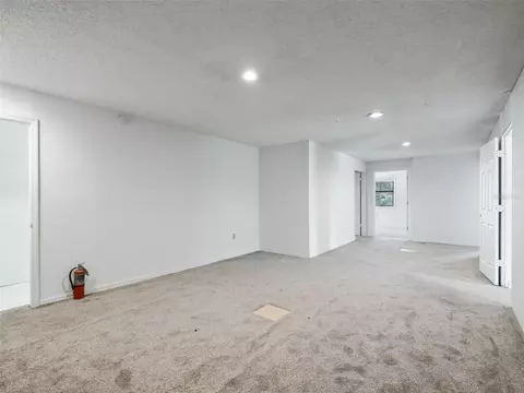 Living - 9475 SE 35th Ct, Ocala, FL 34480 photo 8 of 10