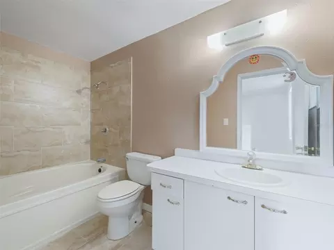 Bath - 9475 SE 35th Ct, Ocala, FL 34480 photo 5 of 5