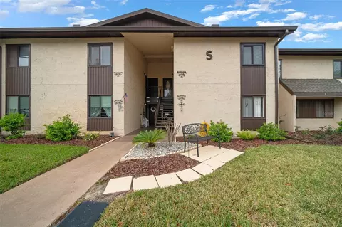 679 Midway Dr #B, Ocala, FL 34472 photo 1