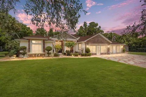 9709 W Riverwood Dr, Crystal River, FL 34428