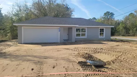 19950 SW Eagle Dr, Dunnellon, FL 34431