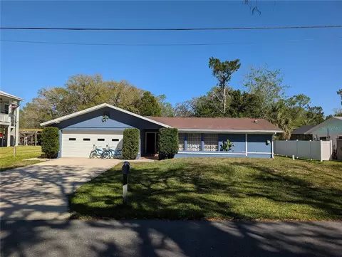 3713 N Suwanee Pt, Crystal River, FL 34428