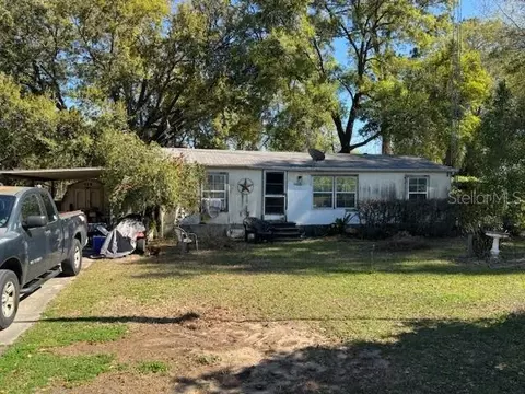 18606 SE 53rd Pl, Ocklawaha, FL 32179