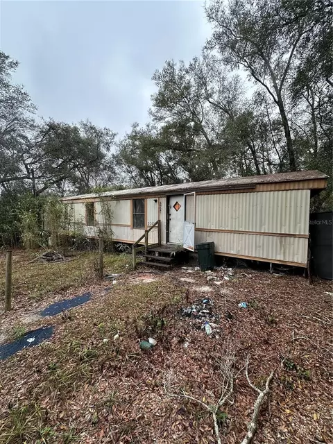 20439 SE 155th Pl, Umatilla, FL 32784
