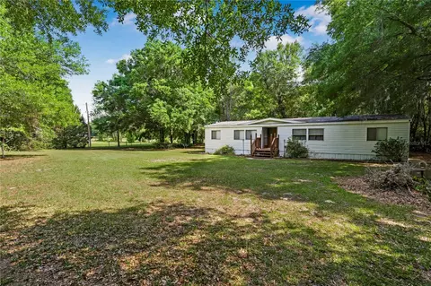 2630 NE 135th St, Anthony, FL 32617