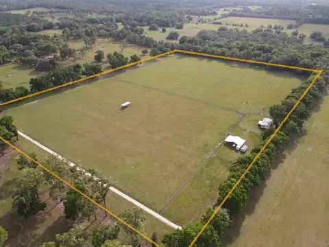5637 NW 165th St, Reddick, FL 32686