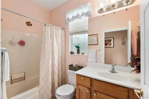 Bath - 9290 SE 120th Loop, Summerfield, FL 34491 photo 4 of 4